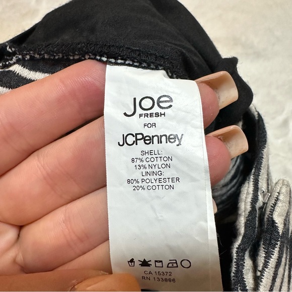 Joe Fresh Shorts - Picture 5 of 6